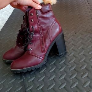 Heel boots